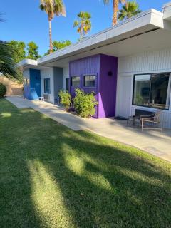 CCBC Resort Hotel - A Gay Men's Resort - Cathedral City - 5