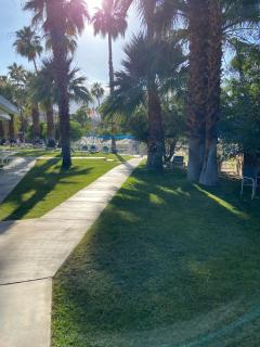 CCBC Resort Hotel - A Gay Men's Resort - Cathedral City - 7