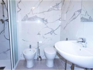 5-Person Caorle Apartment with Pool - 3