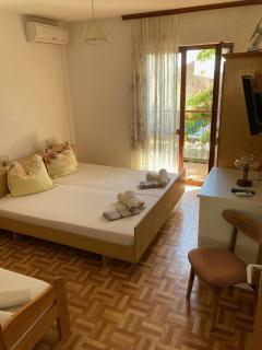 Apartments Mimoza Komiza - Komiža - 3