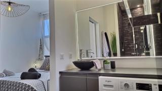 Black&White Home-by So'SerenityHome-Balcon-Parking - Cluses - 7