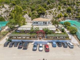 Monato Luxury Apartments - Agios Nikitas - 3