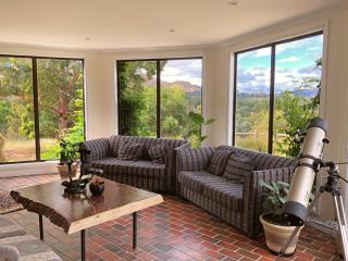 Belkampar Retreat - Authentic Farm Style Home - Perfect For Families and Large Groups! - Bonnie Doon - 4