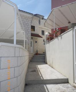 S2 - modern studio just 50m from the beach - 2
