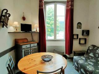 Appartement 2bis pour 6 pers, proche télécabine, thermes, parking gratuit, orientation ouest - FR-1-234-247 - Cauterets - 0