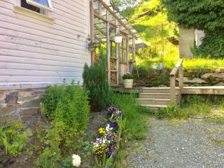 tau bed and breakfast - 5