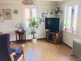 tau bed and breakfast - 3