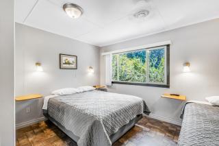 Mount Constance, Room 10 at Mount Walker Inn - Quilcene - 9