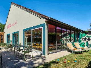 Greet Hotel Versailles - Voisins Le Bretonneux - Voisins-le-Bretonneux - 9