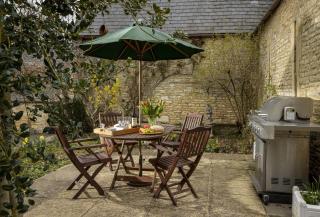 Nellies Barn - 9