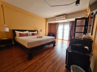 The 8 Factory Hotel Phitsanulok - Phitsanulok - 4