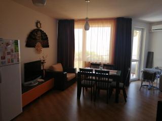 SunnySeasons Apartment with swimming pool view - Byala - 7