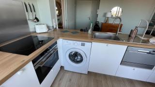 Vue sur rade appartement élégant vaste climatisé étage élevé ascenseur proche parking et toutes commodités au cœur du Toulon historique - 3