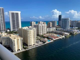 Amazing 1B-1B Apartment With Amazing View! 28A - Hallandale Beach - 1