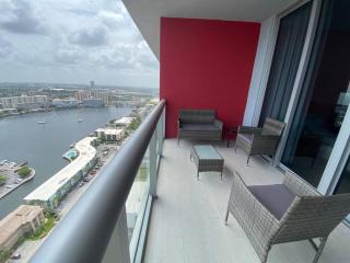 Apartment 1B-1B Amazing View BW 30A - Hallandale Beach - 4