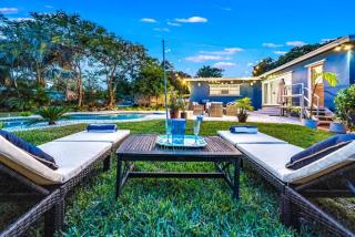 Pool and Beach Relaxing Close to Everything - Dania Beach - 2