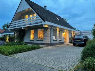 Luxury villa with private Sauna and Jacuzzi in Holland - 0