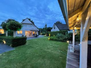 Luxury villa with private Sauna and Jacuzzi in Holland - Drachten - 9