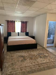 Sky Inn Hotel - Freetown - 5