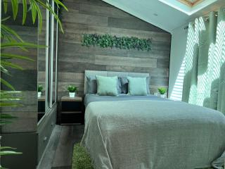 Jungle lodge - Lymington - 5