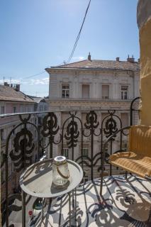 Designer Luxury Home in The Jewish Quarter - Budapeste - 8