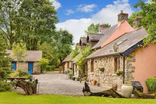 Catstone Lodge - - 0