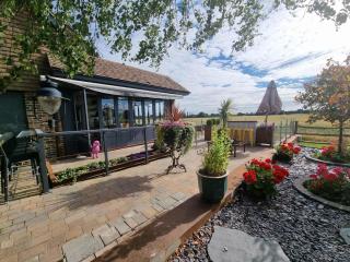 Varr House @ Meadow View - Woodmancote - 4