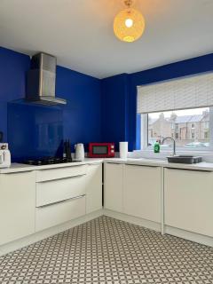 2 BED WEST END APARTMENT. - 4