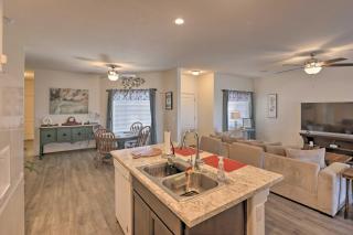 Sunny Bullhead City Home with Patio and Mnt View! - Bullhead City - 1