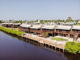River Wilderness Waterfront Cabins - Everglades City - 7
