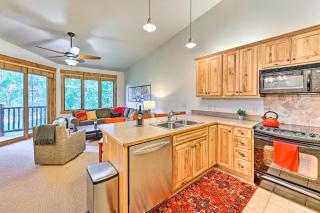 Gorgeous Steamboat Townhome Shuttle to Ski Resort - 5