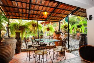 Casa Aurora Garden Retreat - 5