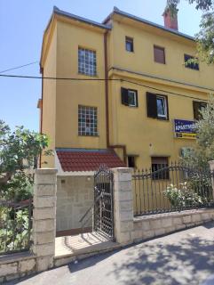 Eros Guesthouse - 8