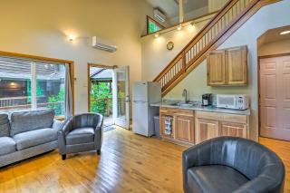The River House with Deck, on McKenzie River! - Springfield - 4