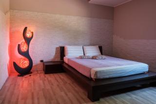 Sicilian Sunrise Host - 3