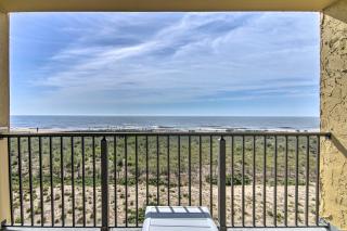 Balcony and Beach Access Inviting Ocean City Condo - Ocean City - 0