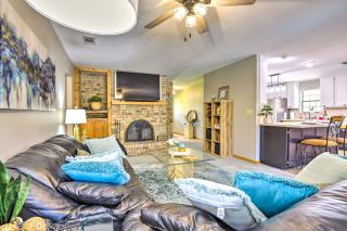 Dock and Private Pool Lake Palo Pinto Retreat! - Palo Pinto - 8