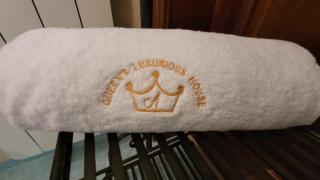 Queen's Luxurious House - 8