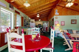 On The Lake - Guest House - 5