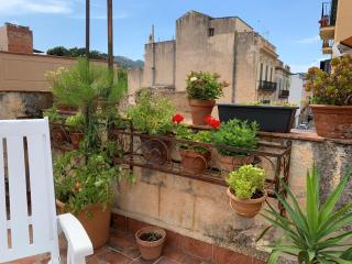 NOTARIA-Apartamento y Estudio en casco antiguo, al lado de playa, Rambla y Monasterio, con acceso a terraza ajardinada - Sant Feliu de Guíxols - 4
