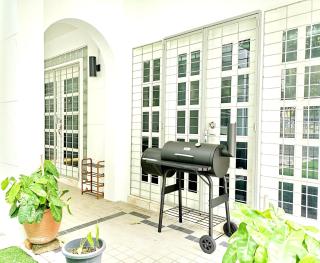527 BeachHouse l 5 bedroom with swimming pool - 3min walk to the beach - 8