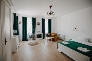 Studio Manzur - Braşov - 0