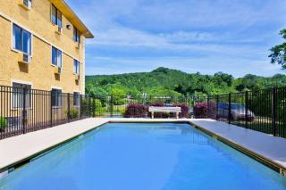 Super 8 by Wyndham Chattanooga Lookout Mountain TN - Chattanooga - 5