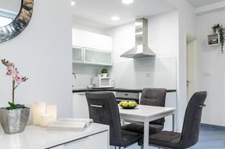 Charming Apartment - 7