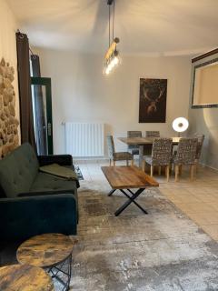 Mitten in der Natur : Ferienwohnung mit 3 Schlafzimmern, neu eingerichtet - Neu Gaarz - 8