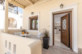 Sweet Harmony - Naxos Chora - 9