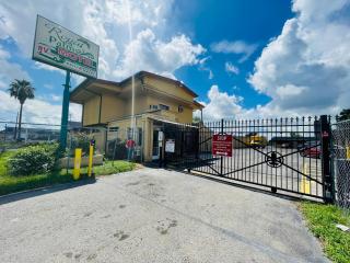 Royal Palms Motel & RV Park - New Orleans - 0