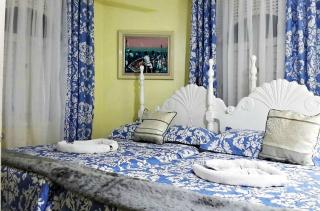 Private 2 Bedroom Beachfront Penthouse Condo Ocho Rios, Jamaica - 3