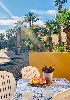 Beautiful garden flat nearly refurbished free WiFi - Corralejo - 2