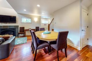 The Martin's Seaside Beach House - Rockaway Beach - 4